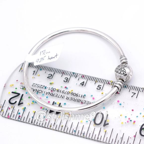 Authentic Pandora Moments Silver Bangle, Heart of Winter Clasp - 596404CZ - Picture 8 of 15